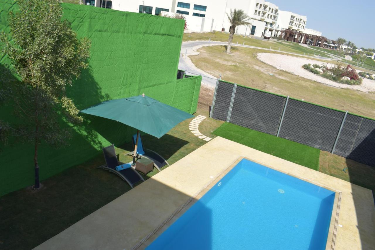 Retaj Salwa Resort & Spa Doha Buitenkant foto Swimming pool at the University of Batna