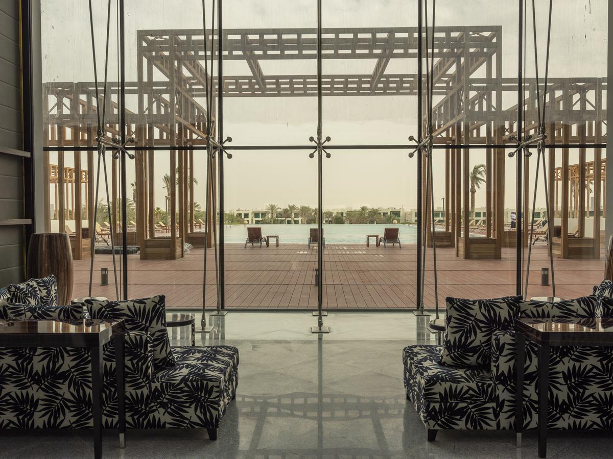 Retaj Salwa Resort & Spa Doha Buitenkant foto The interior of the hotel