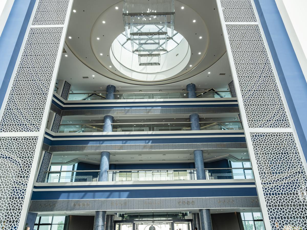 Retaj Salwa Resort & Spa Doha Buitenkant foto Interior of the library