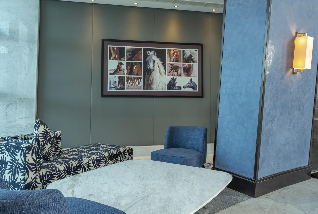 Retaj Salwa Resort & Spa Doha Buitenkant foto The interior of the hotel