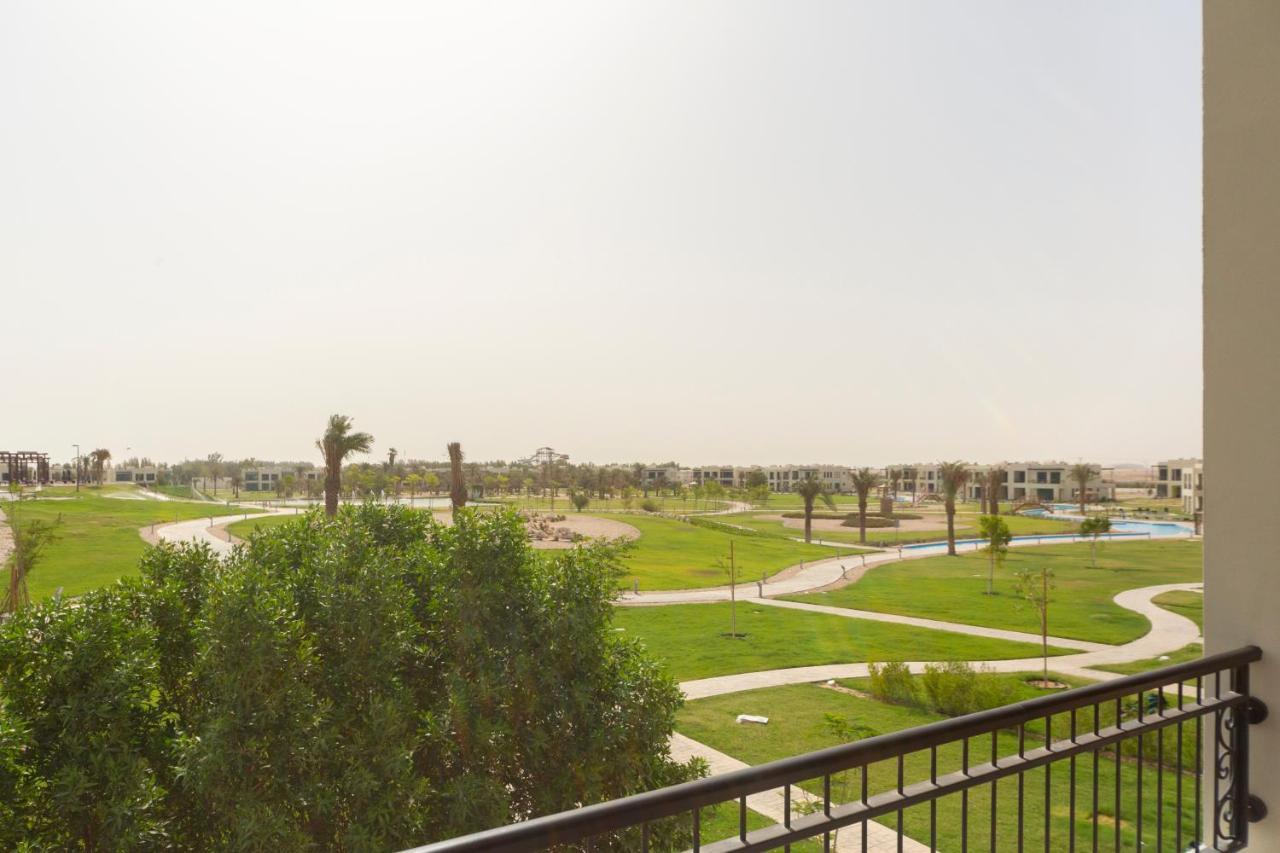 Retaj Salwa Resort & Spa Doha Buitenkant foto View of the golf course